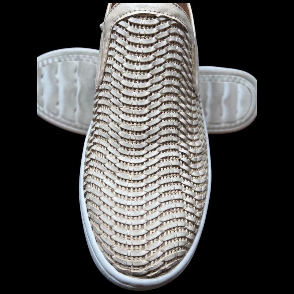 KAARI BLUE Women's 8 Cream Woven Loafer Slip On Comfort Shoes Casual - Picture 11 of 11